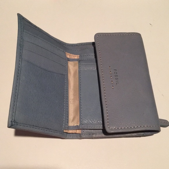 Fossil Wallet - Genuine Leather - Picture 4 of 4